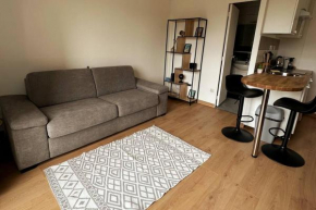 L'escale, Studio proche Gare Melun avec parking privé